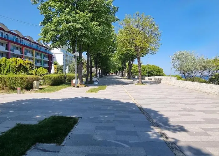 Apartment La Malul Marii 3 & Living