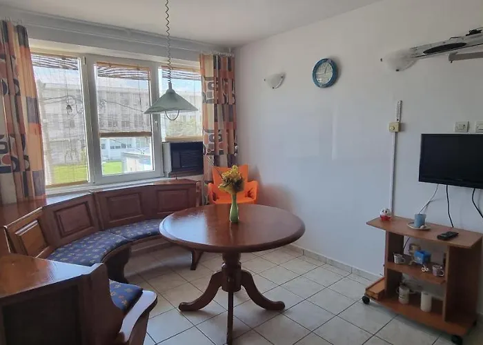 La Malul Marii 3 & Living Apartment *